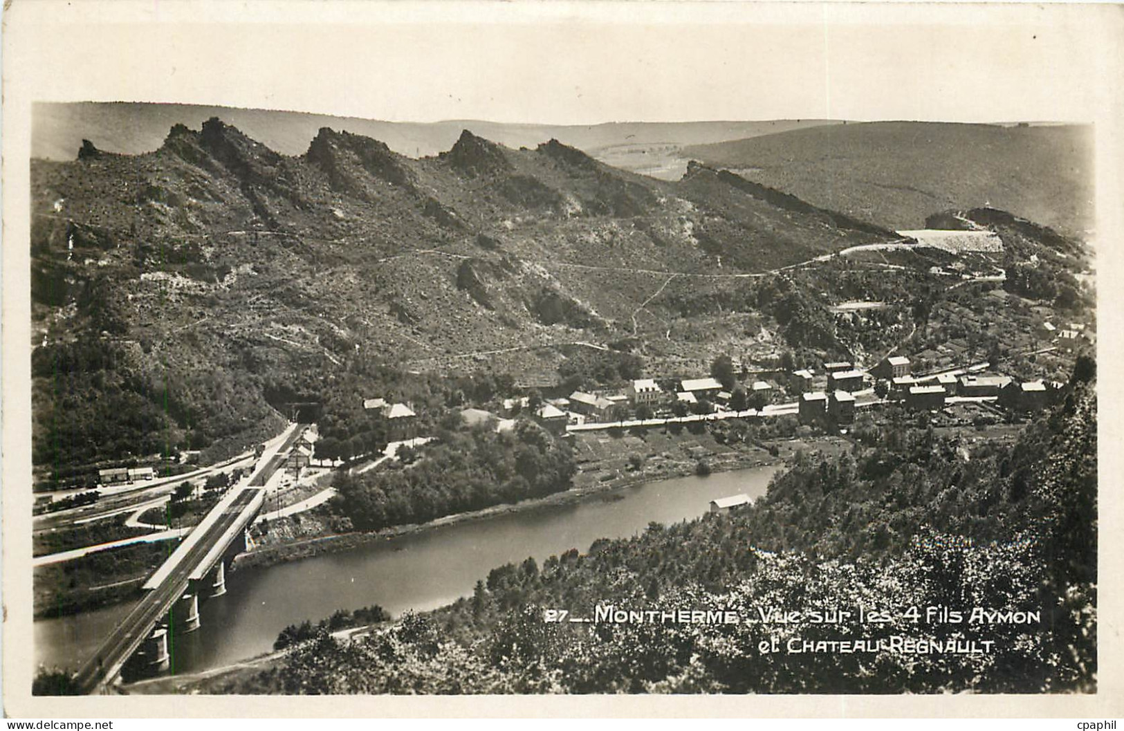 CPA Montherme Vue sur les 4 fils Aymin et Chateau Regnault