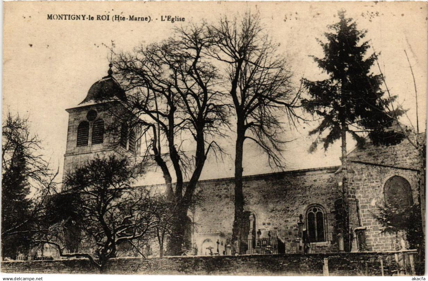 CPA MONTIGNY-le-ROI Église (616692)