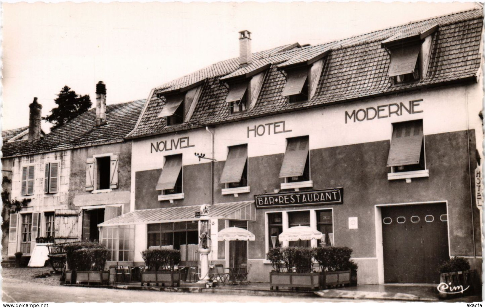 CPA Montigny le Roi - Nouvel Hotel Moderne (277345)