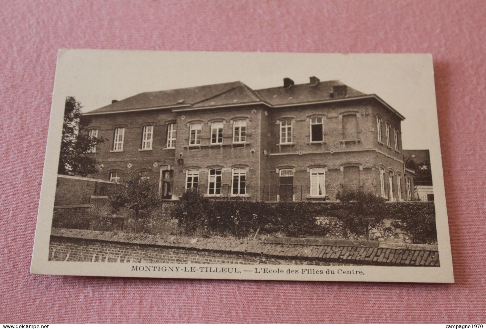 CPA - MONTIGNY LE TILLEUL - L'ECOLE DES FILLES DU CENTRE