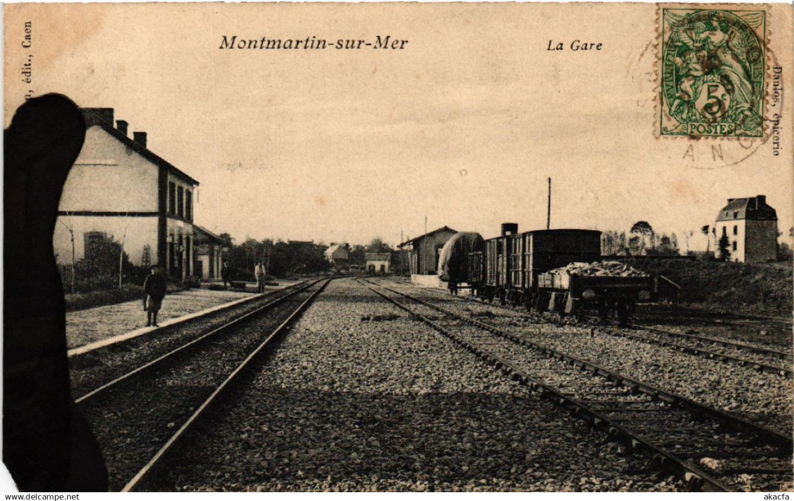 CPA MONTMARTIN-sur-MER - La Gare (633346)