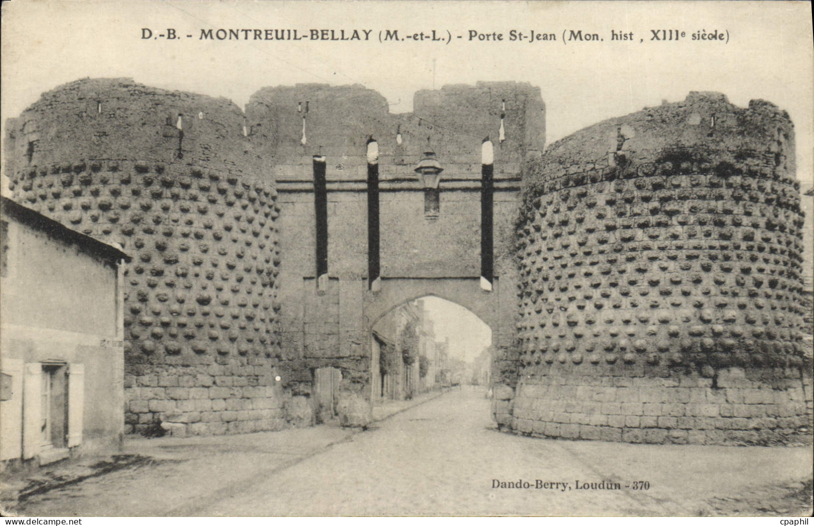 CPA Montreuil Bellay M et L Porte St Jean