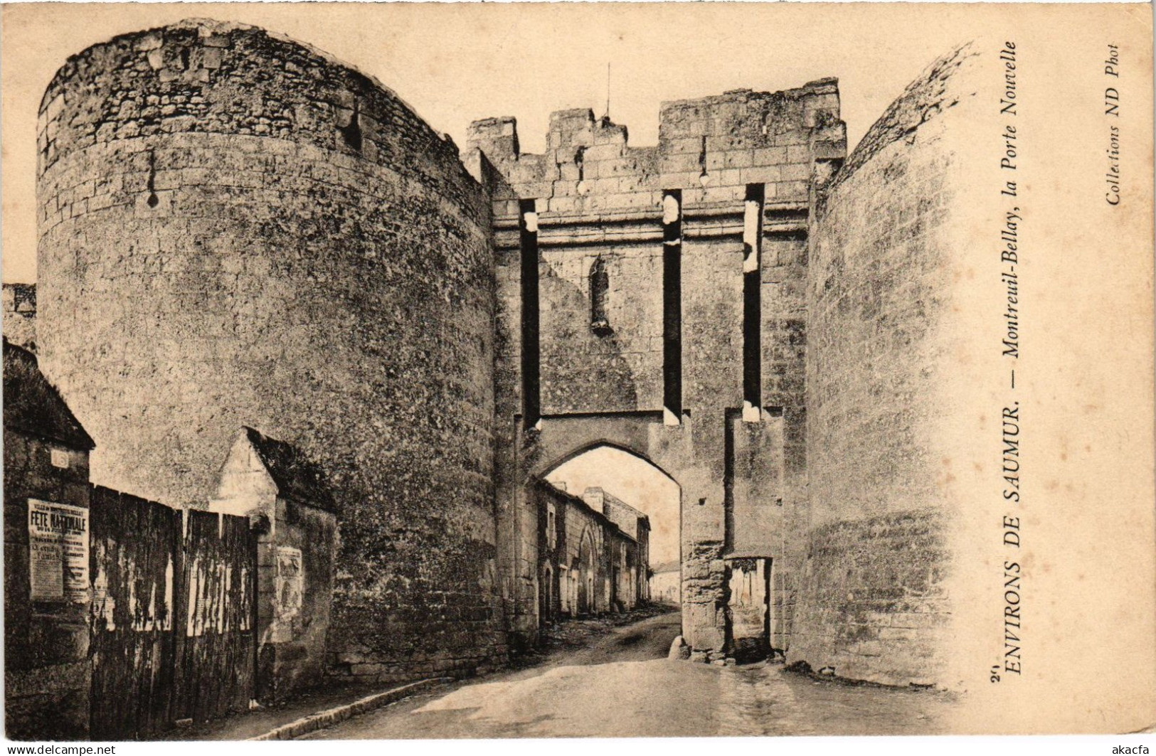 CPA Montreuil-Bellay porte Nouvelle (1180895)