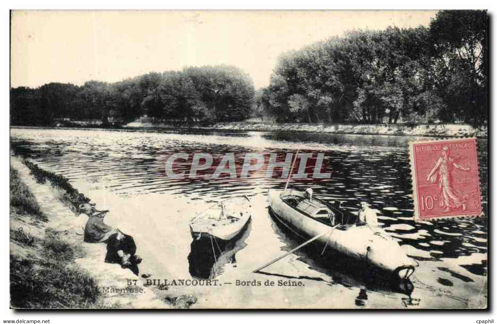 CPA Montrouge Bords de Seine Bateau