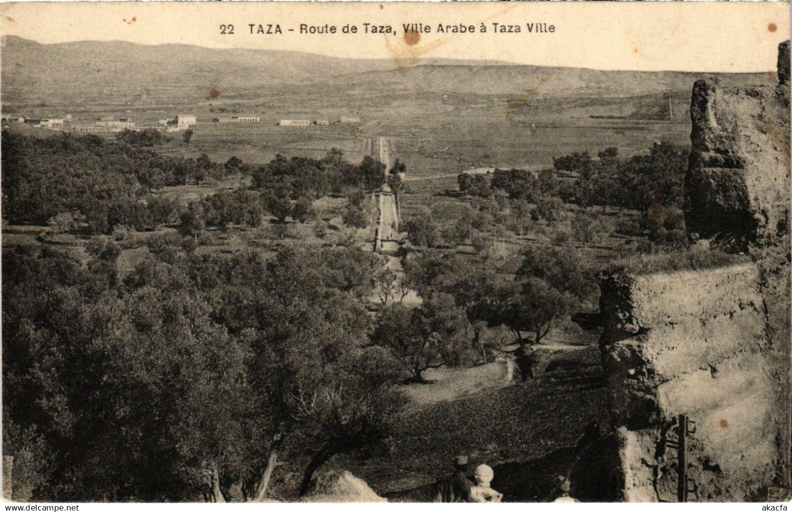 CPA MOROCCO TAZA - Route de TAZA, Ville Arabe a TAZA Ville (92532)