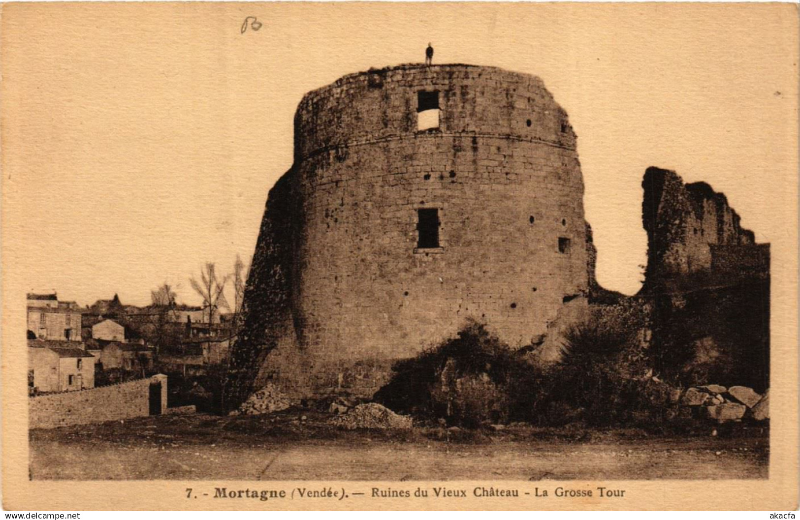 CPA MORTAGNE-sur-SEVRE - Ruines du Vieux Chateau - La Grosse Tour (637120)