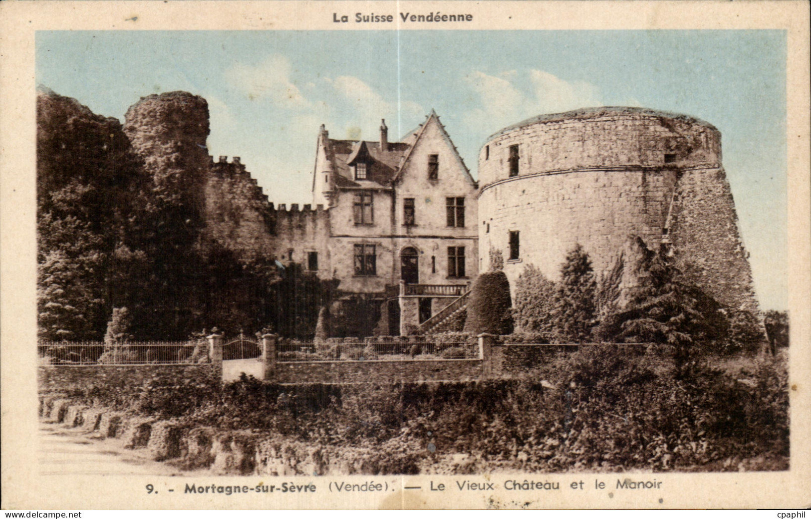 CPA Mortagne sur sevre vendee le vieux chateau et le manoir