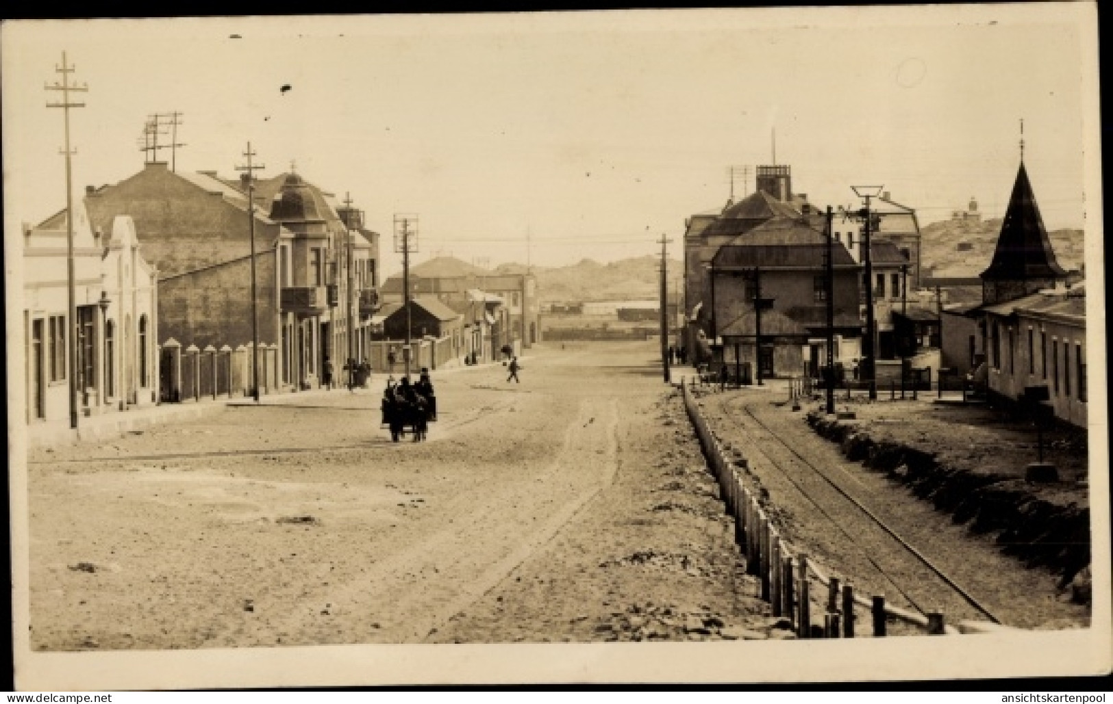 CPA Mosambik, Straßenpartie, Gleise