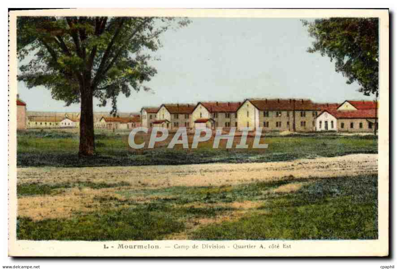CPA Mourmelon Camp de Division Quarter a cote Est
