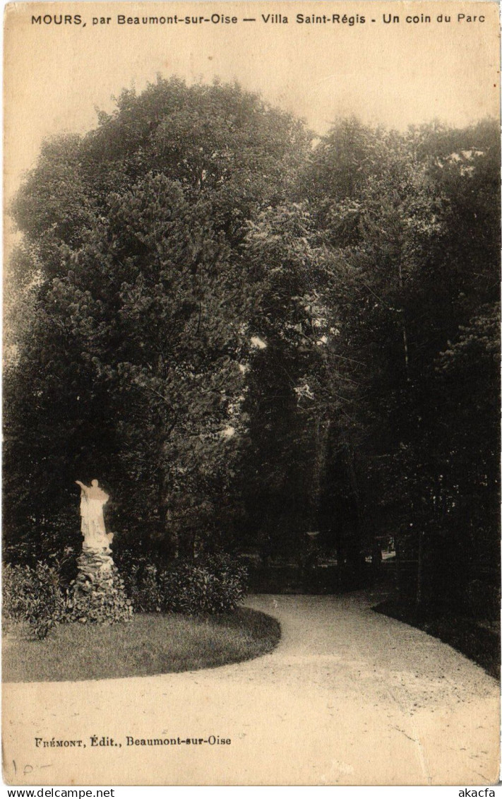 CPA Mours Villa St Regis un coin du Parc (1318193)