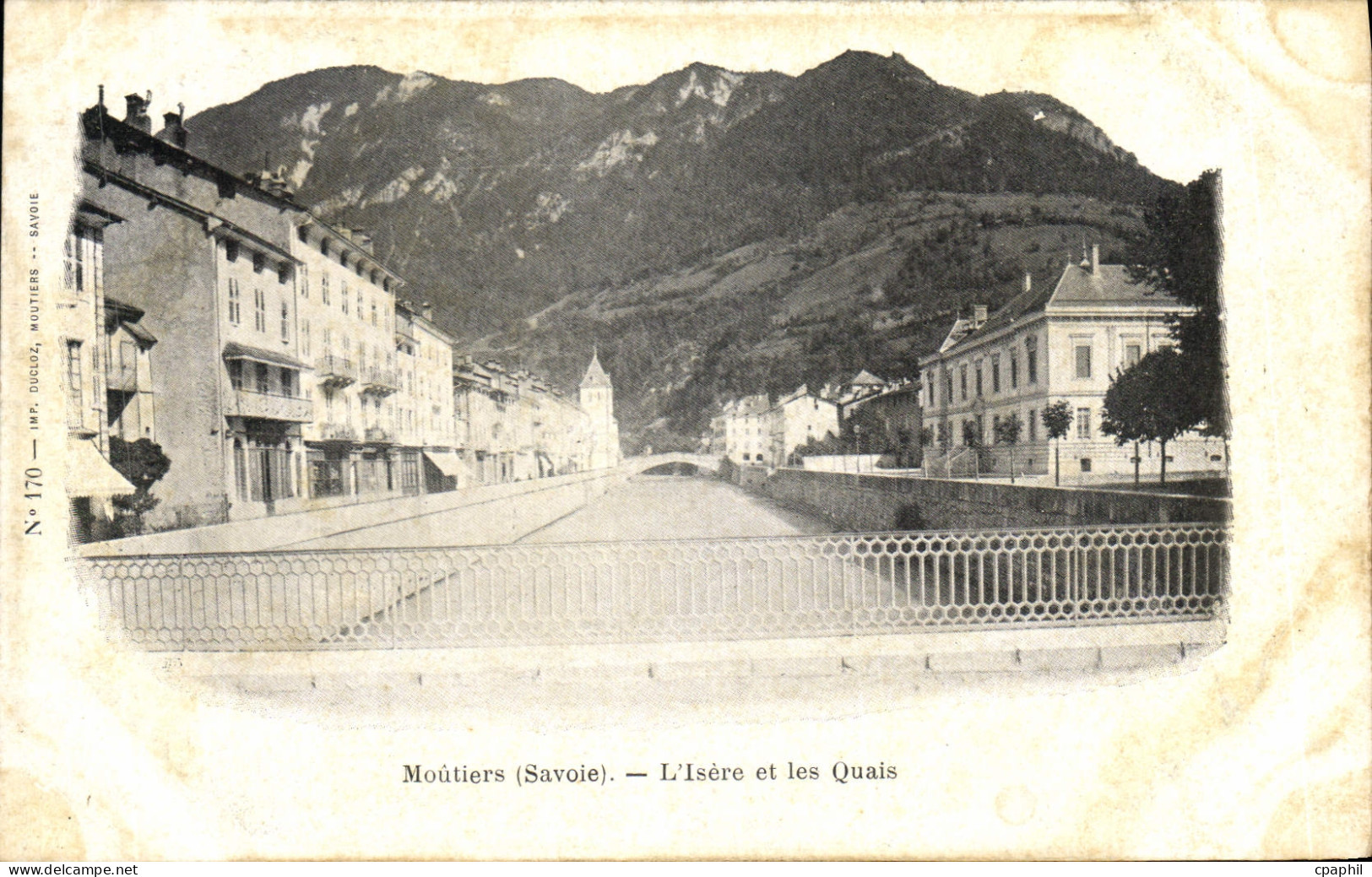 CPA Moutiers Savoie l'Isere et les Quais