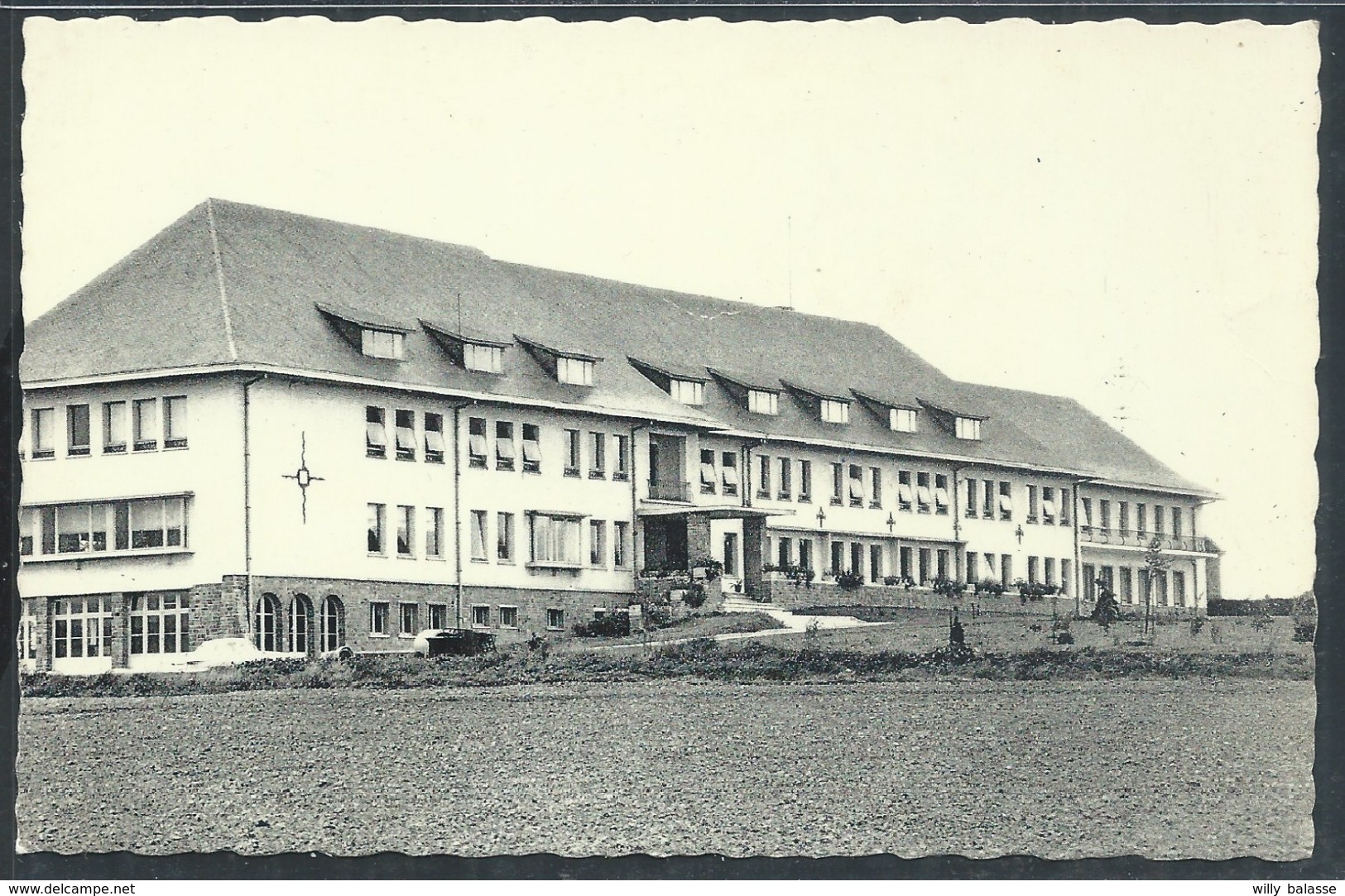 CPA Nandrin Quatre-Bras  Ecole provinciale L'internat