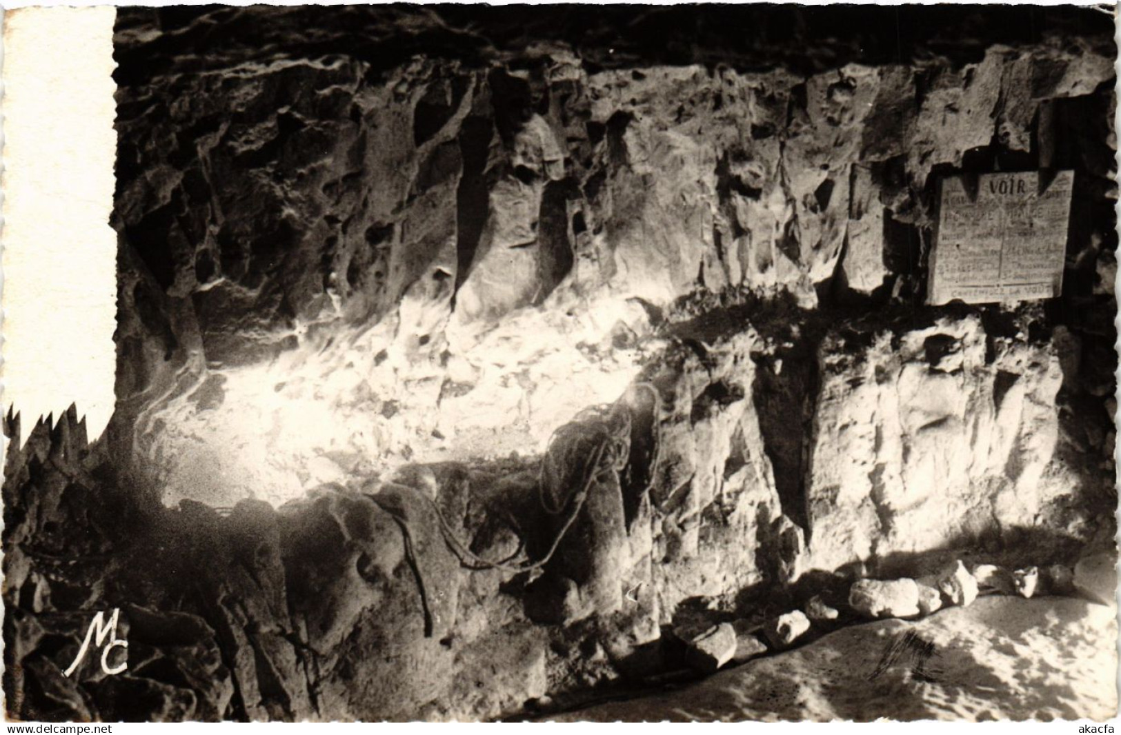 CPA NAOURS - La cite souterraine - L'auge (295386)