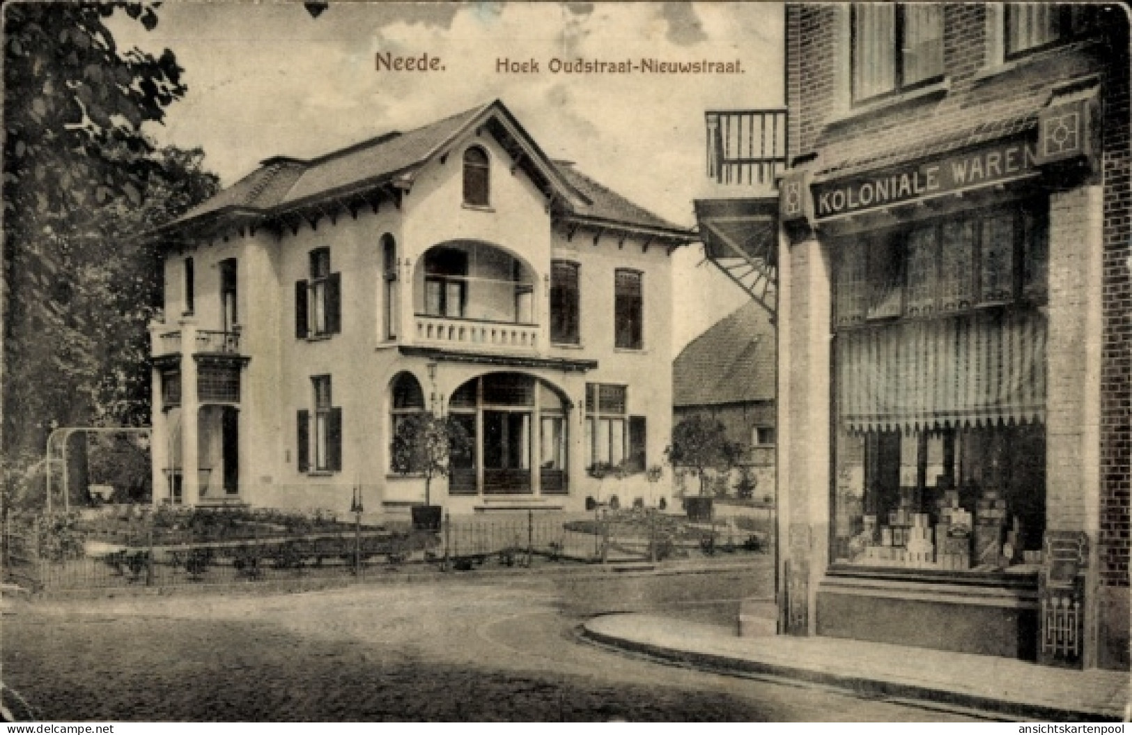 CPA Neede Berkelland Gelderland, Ecke Oudstraat-Nieuwstraat, Kolonialwaren
