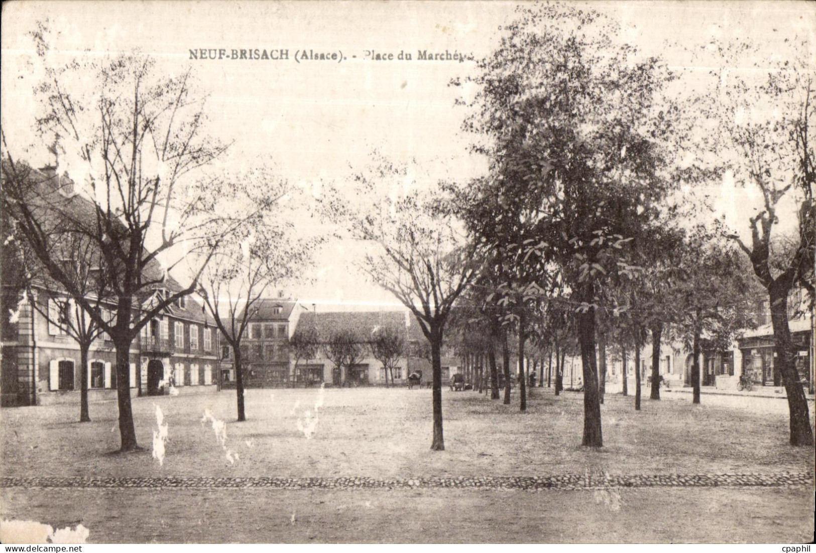 CPA Neuf Brisach Place du Marche