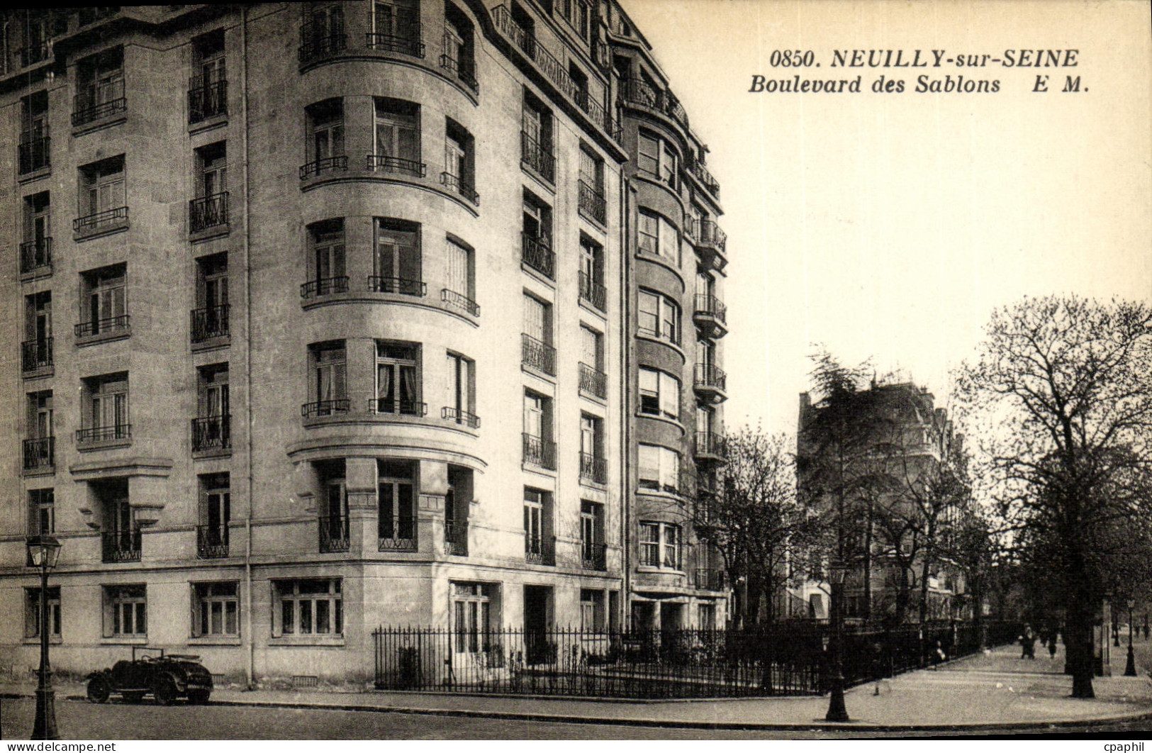 CPA Neuilly sur Seine Boulevard des Sablons