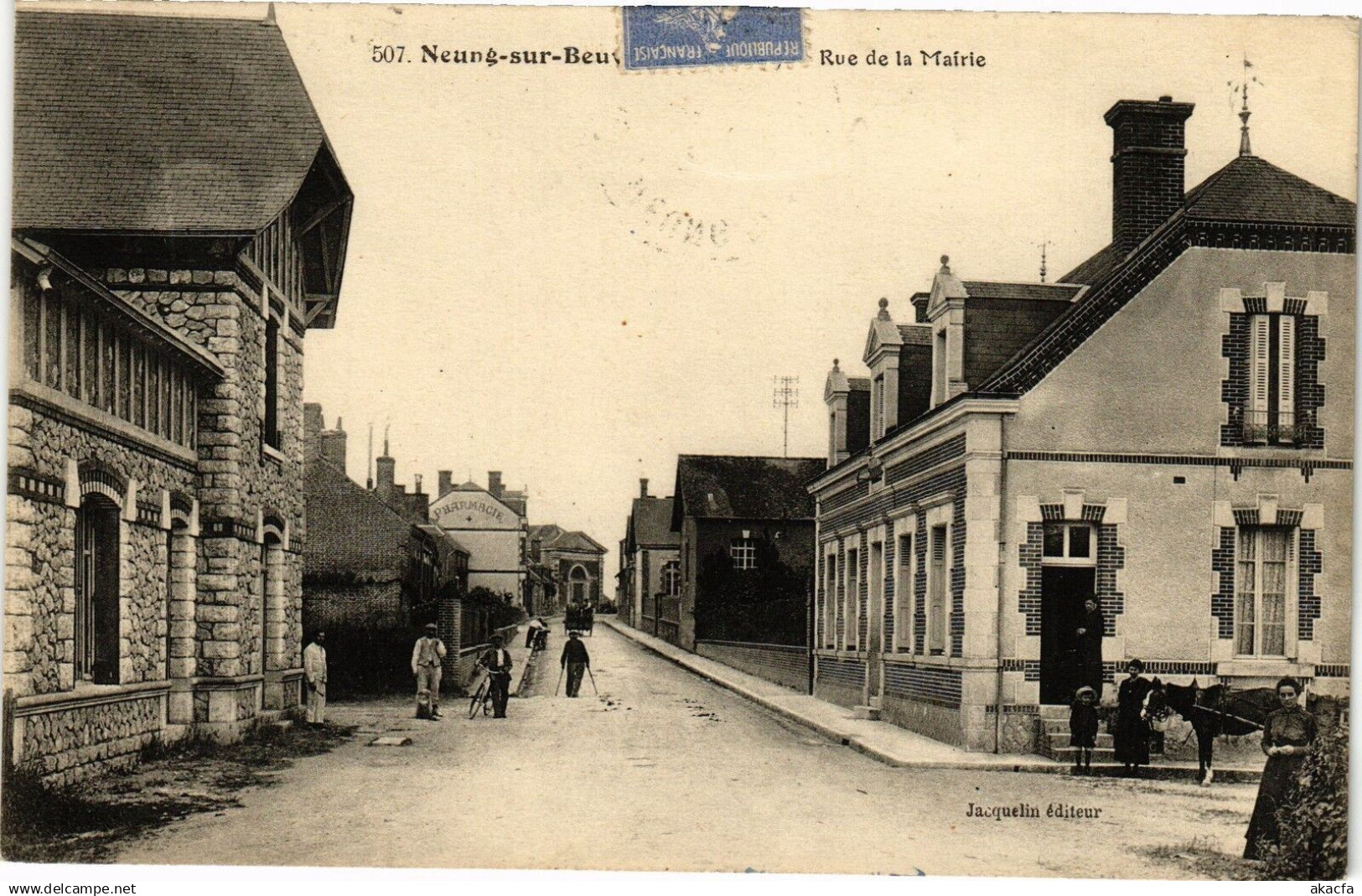 CPA NEUNG-sur-BEUVRON (L-et-C.) - Rue de la Mairie (208552)