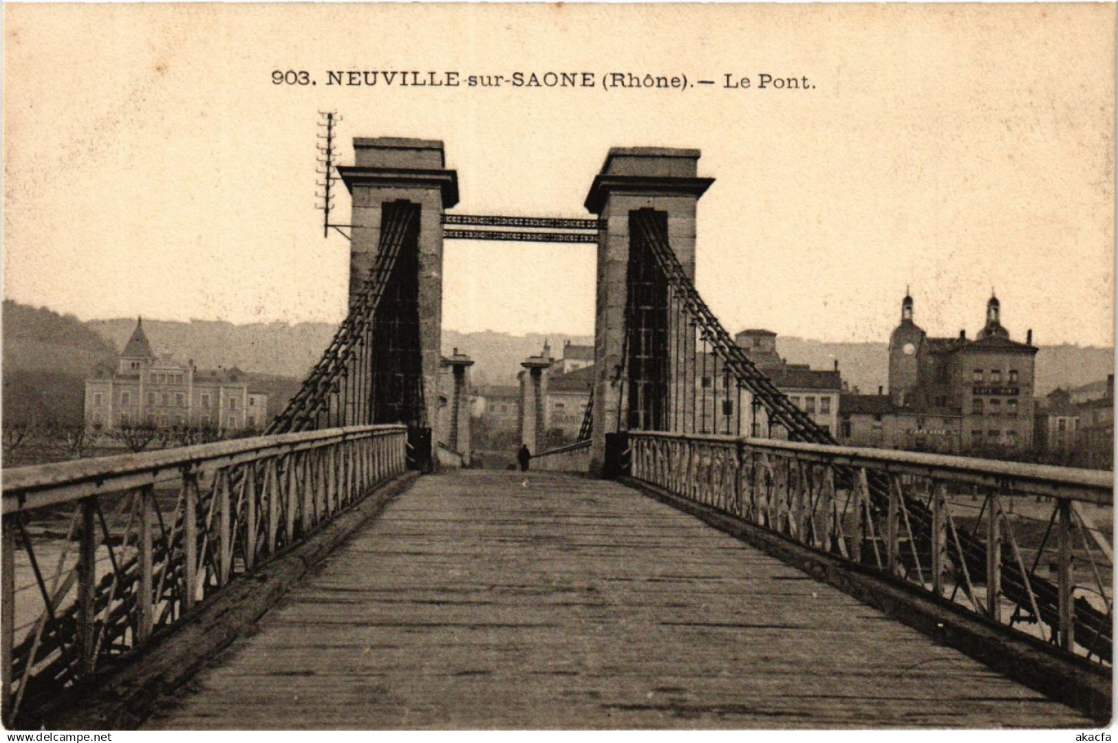 CPA NEUVILLE-sur-SAONE - Le Pont (367654)