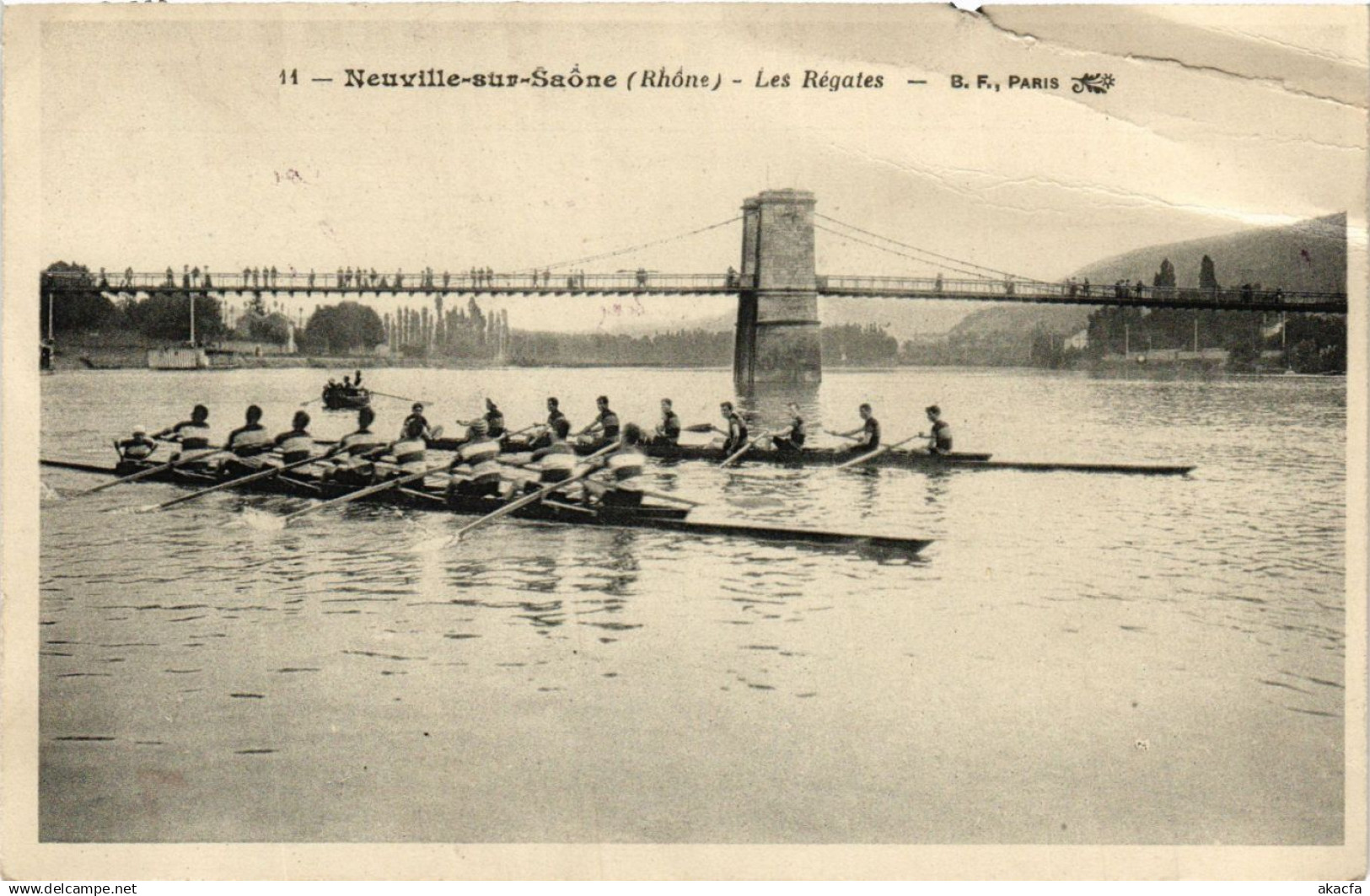 CPA NEUVILLE-sur-SAONE - Les Regates (692774)