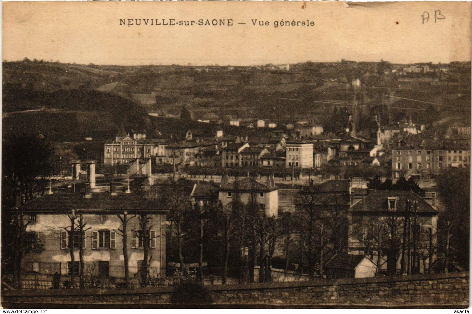 CPA NEUVILLE-sur-SAONE - Vue générale (692764)