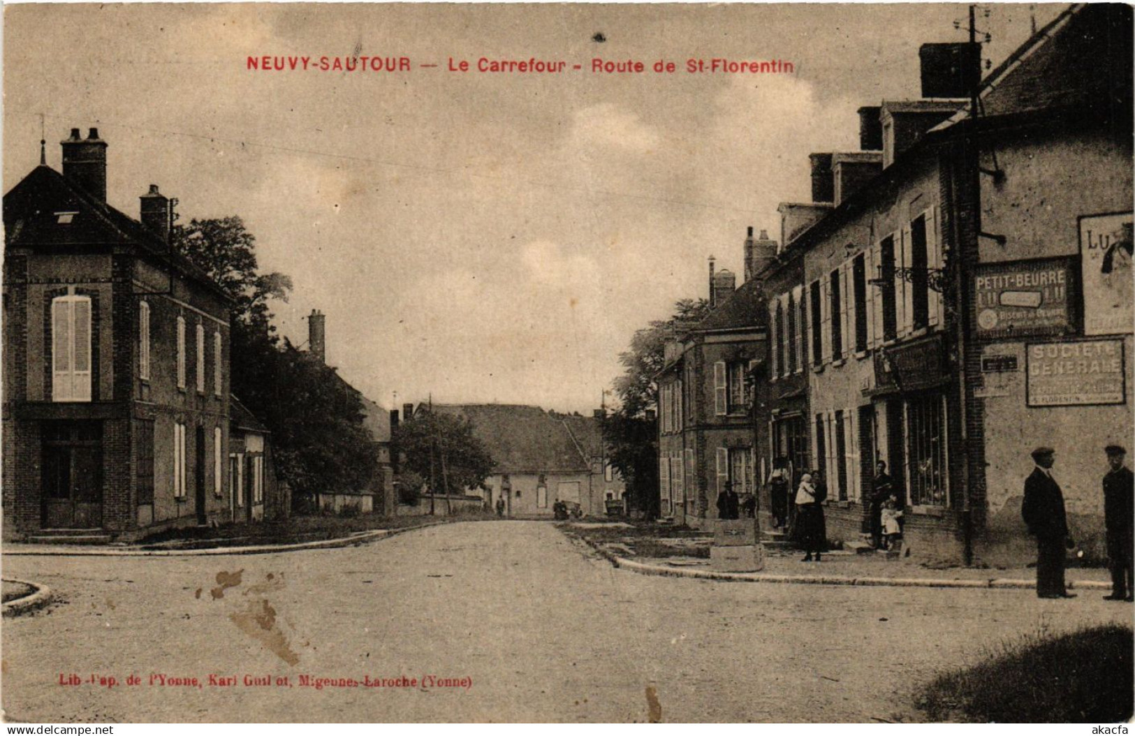 CPA NEUVY-SAUTOUR - Le Carrefour - Route de St-FLORENTIN (659043)