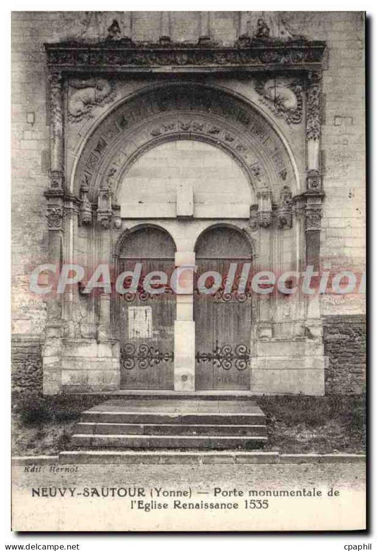 CPA Neuvy Sautour Yonne Porte monumentale de I'Eglise