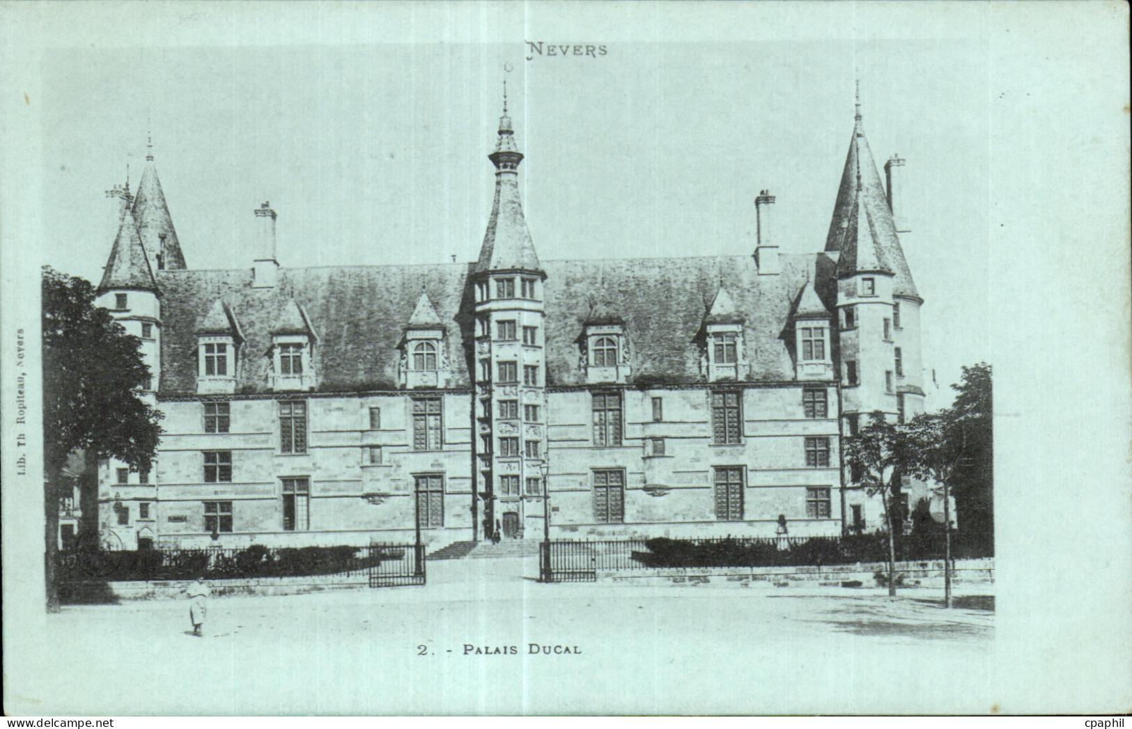 CPA Nevers Palais ducal