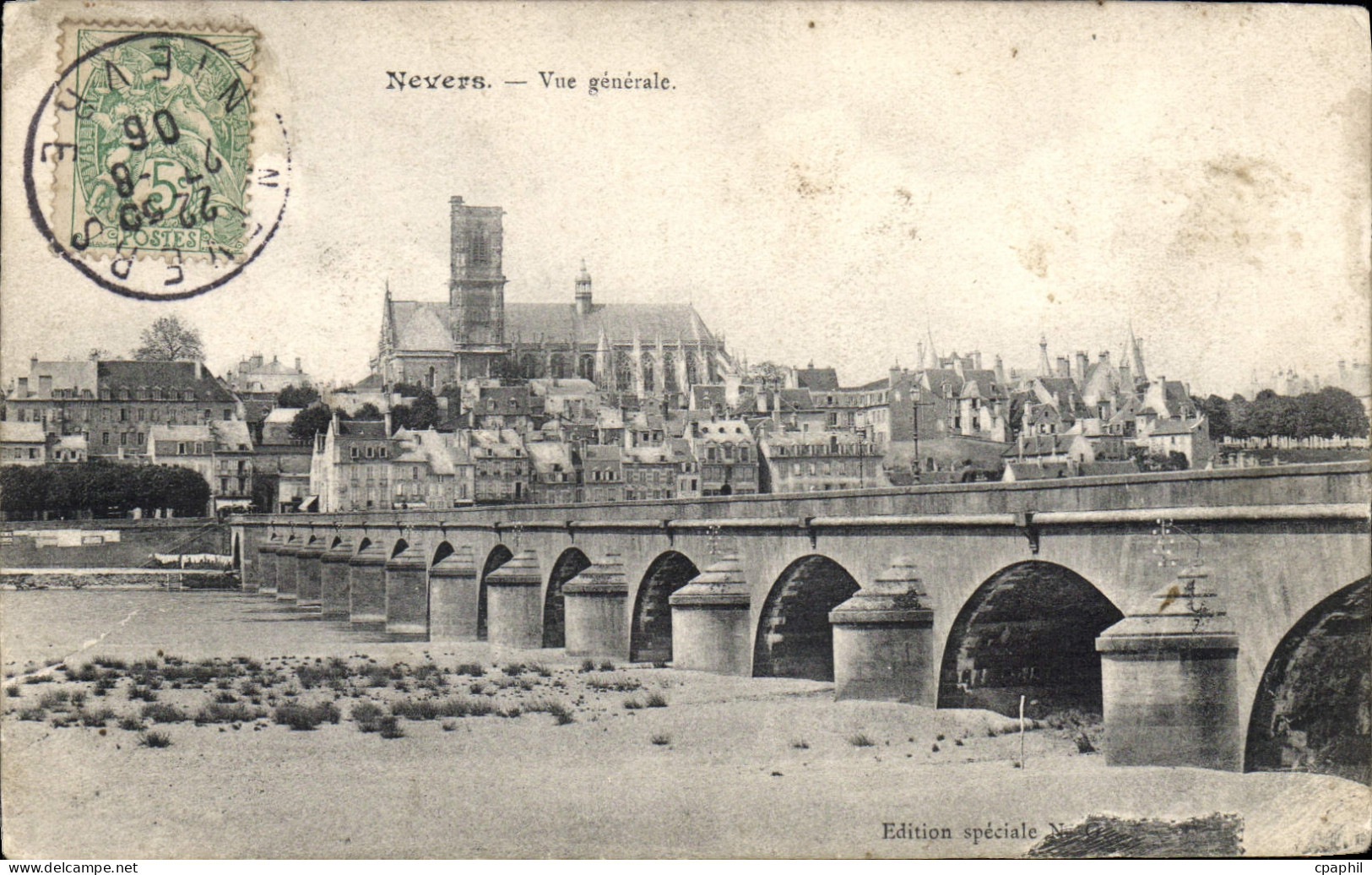 CPA Nevers vue generale