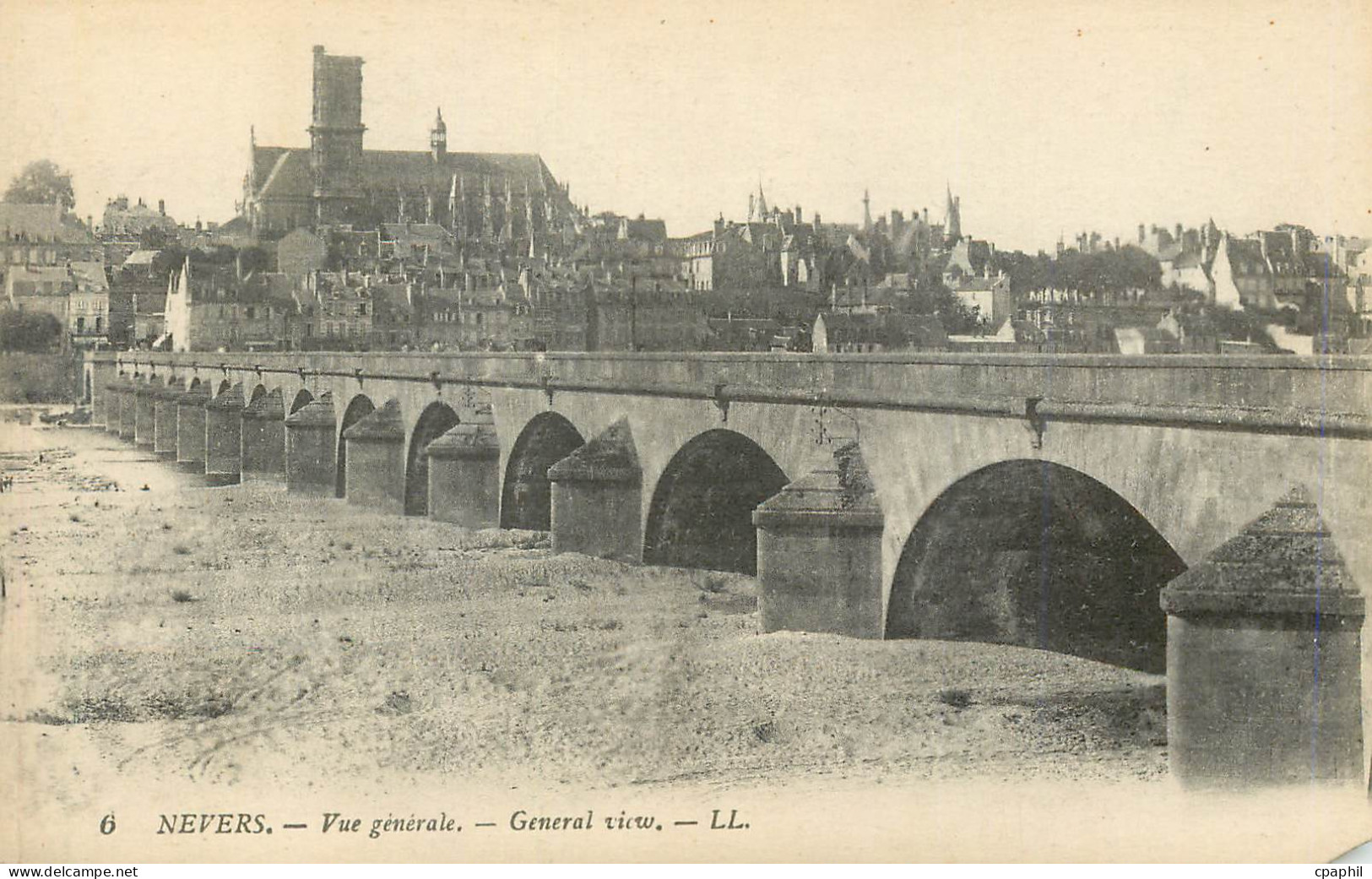 CPA Nevers Vue generale