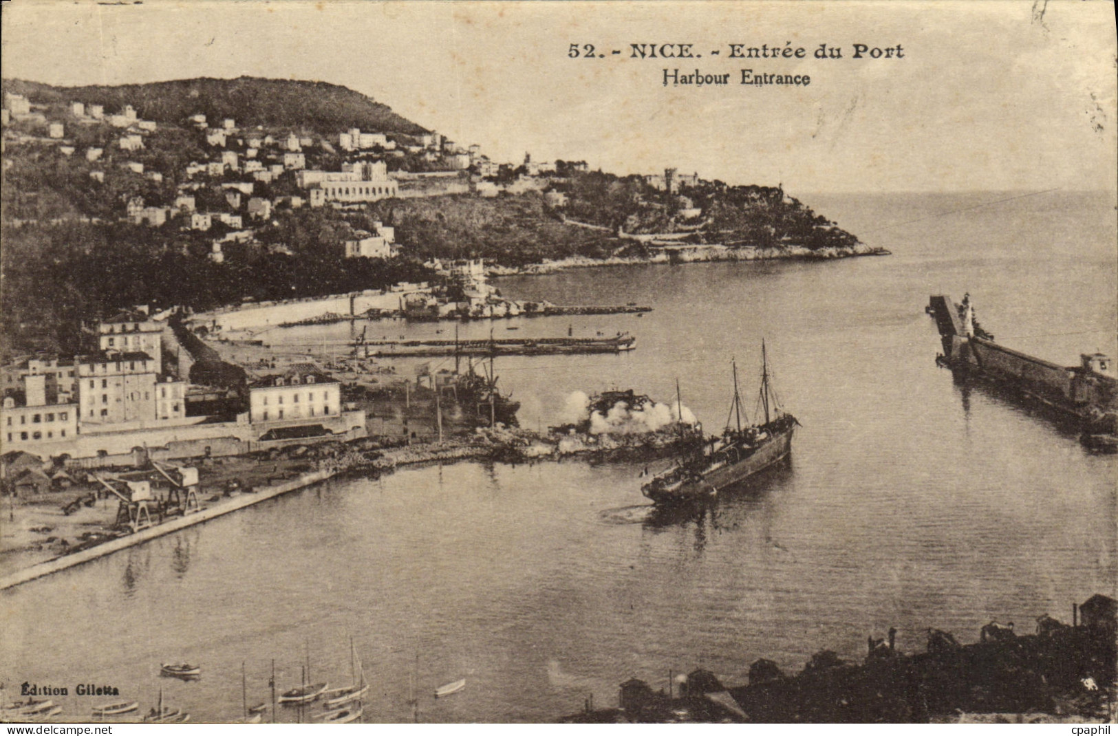 CPA Nice Entree du Port Bateaux