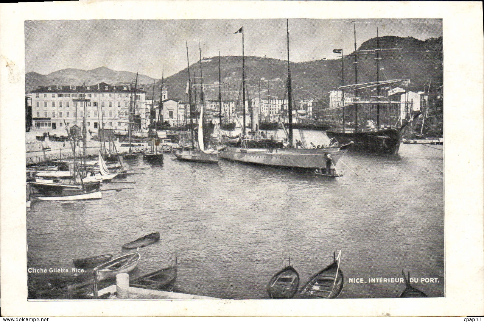 CPA Nice Interieur Du Port Bateau
