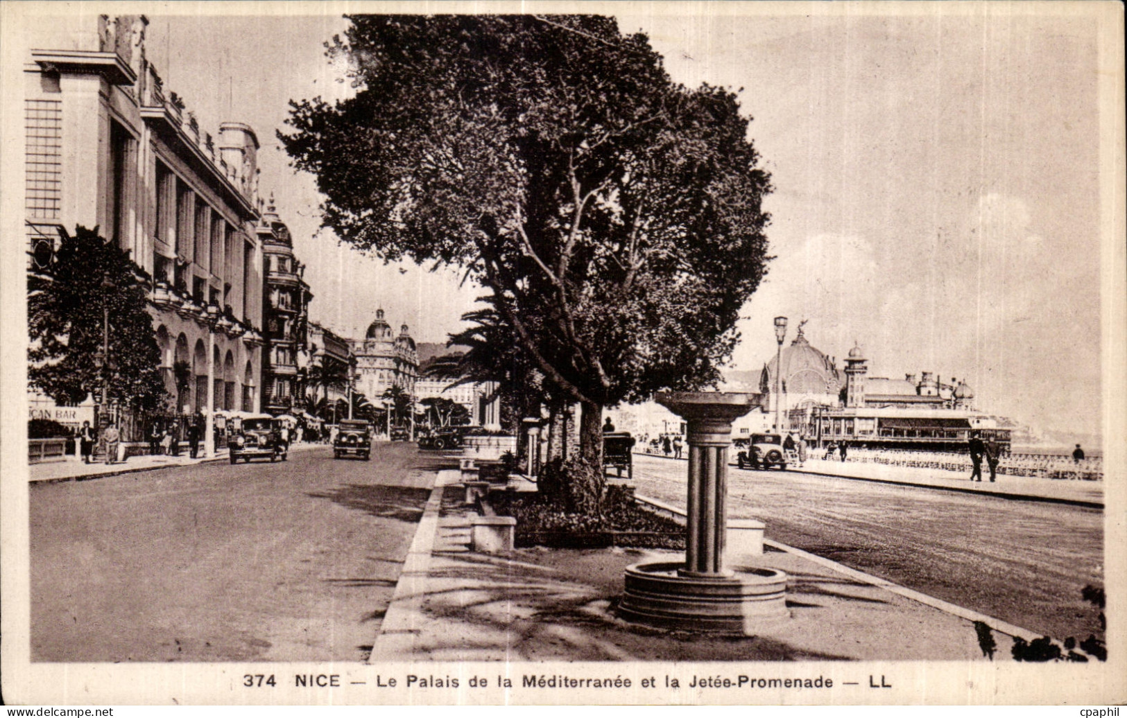 CPA Nice Le Palais De La Mediterranee Et La Jetee Promenade