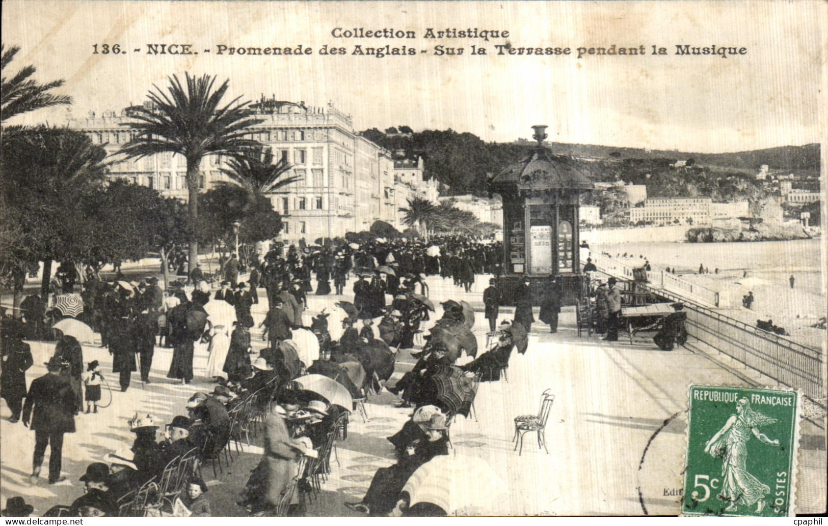 CPA Nice Promenade des Anglais Sur la Terrasse pendant la Musique