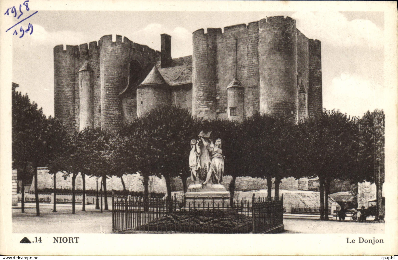 CPA Niort Le Donjon