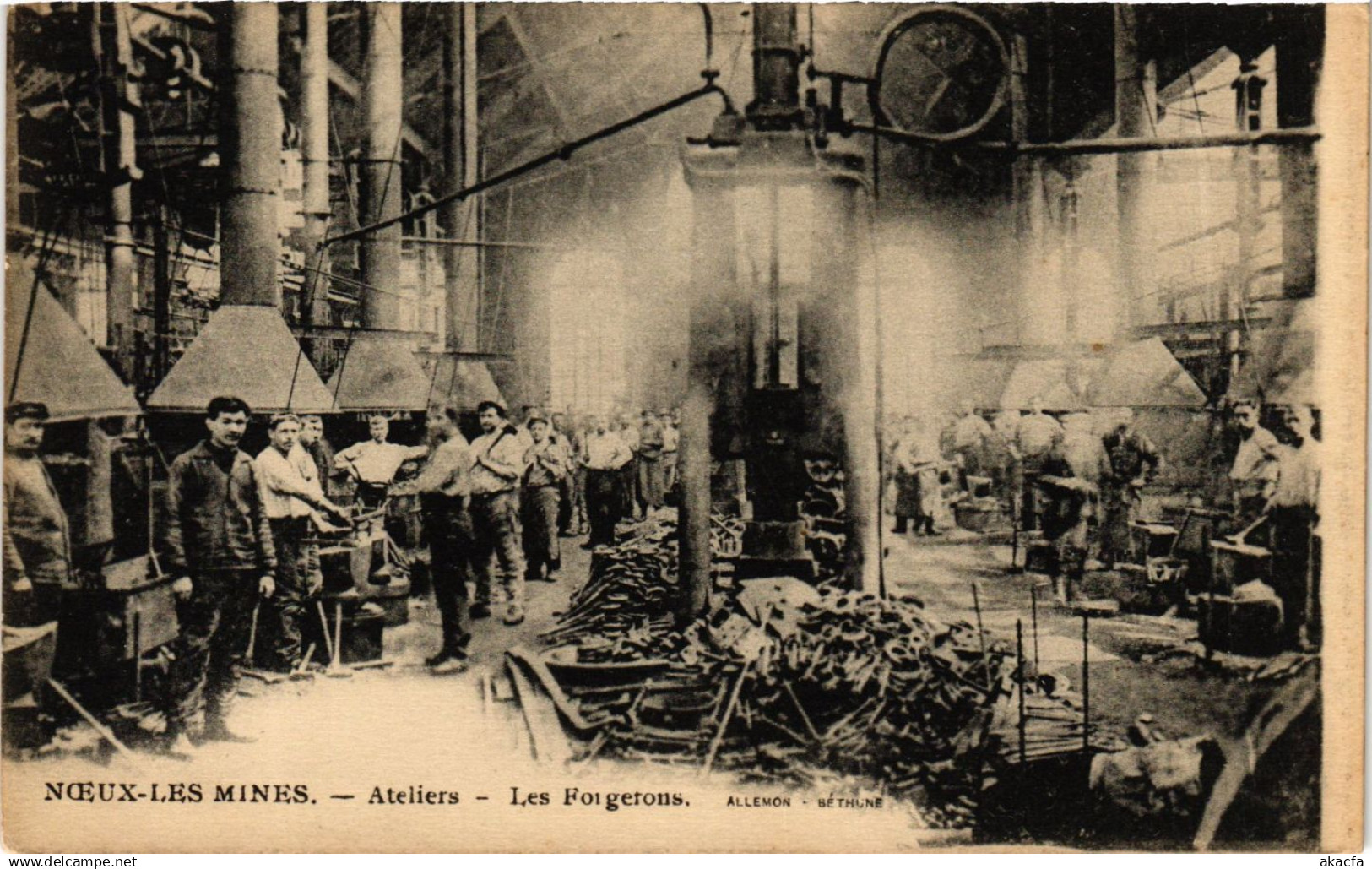 CPA NOEUX-les-Mines - Ateliers - Les Forgerons (976336)