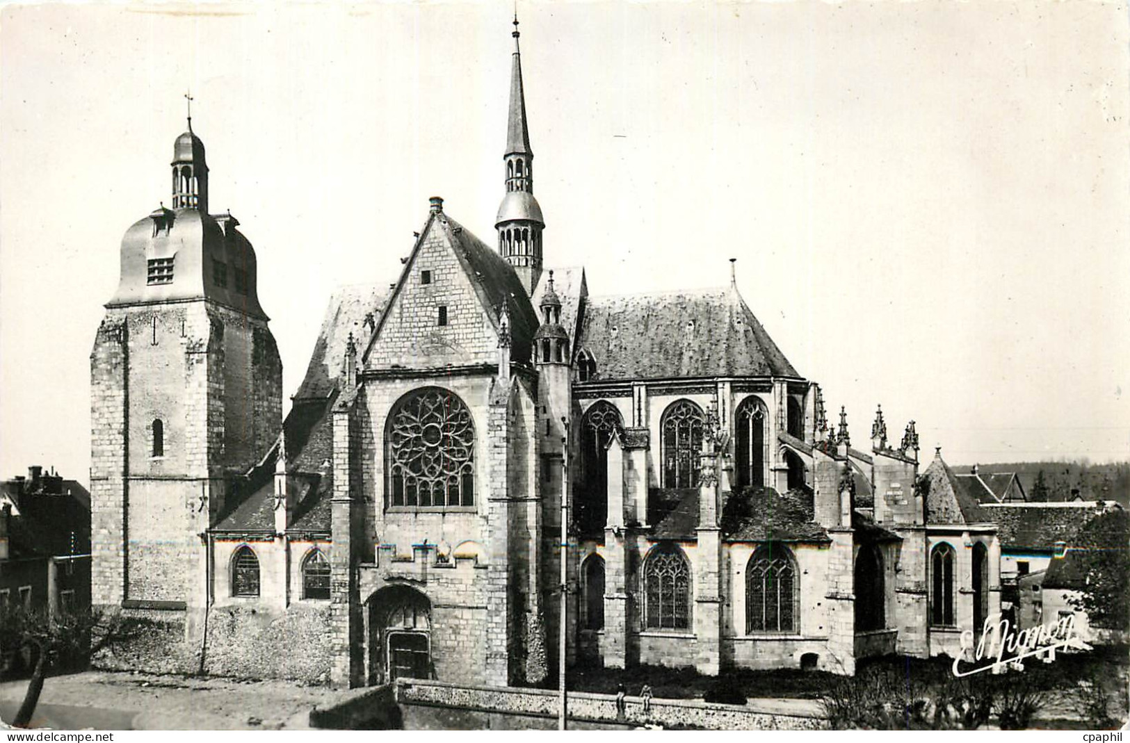 CPA Nogent le Roi E et L L'Eglise