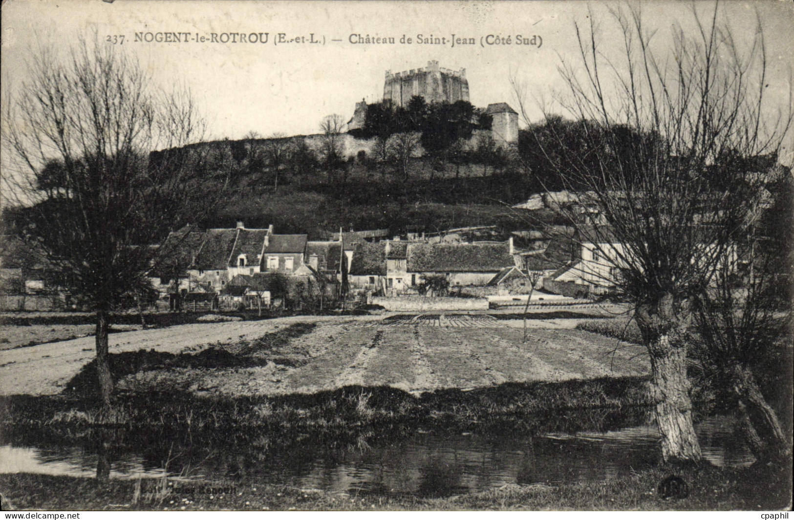 CPA Nogent Le Rotrou Chateau de Saint Jean