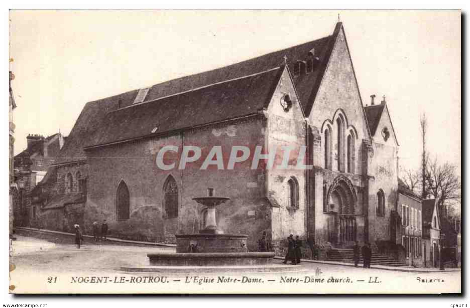 CPA Nogent le Rotrou L'eglise Notre Dame