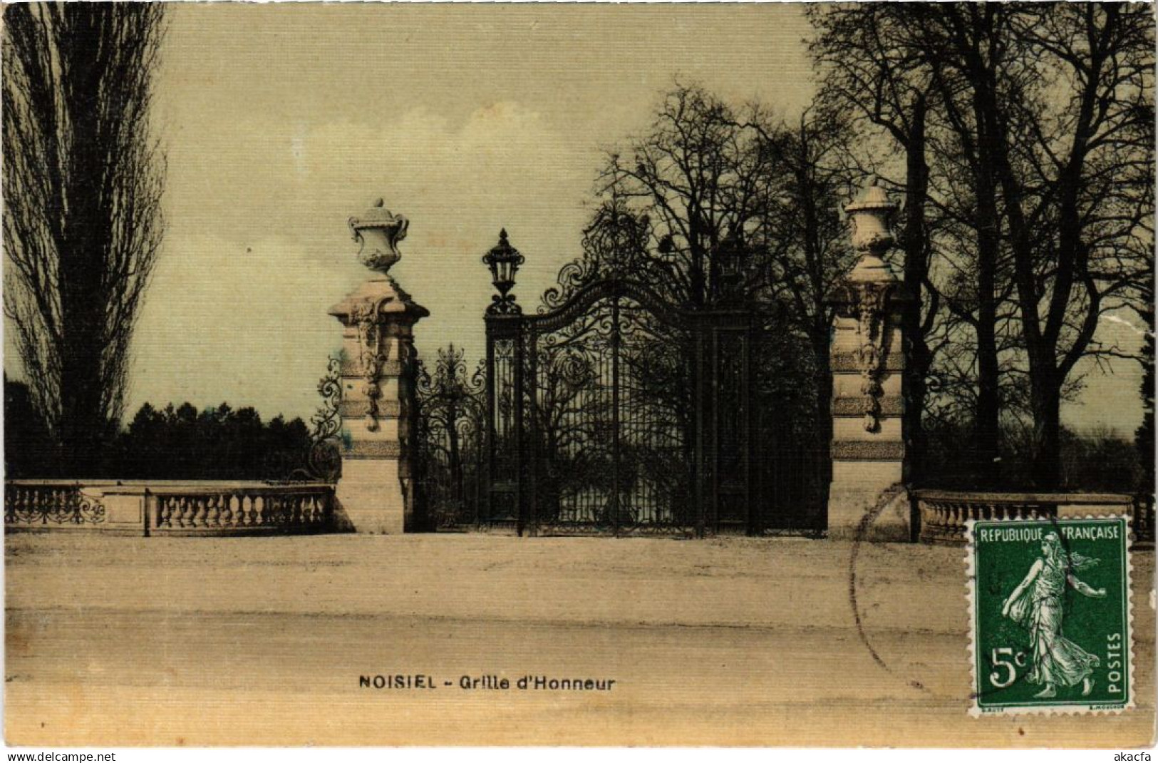 CPA NOISIEL Grille d'Honneur (1299938)