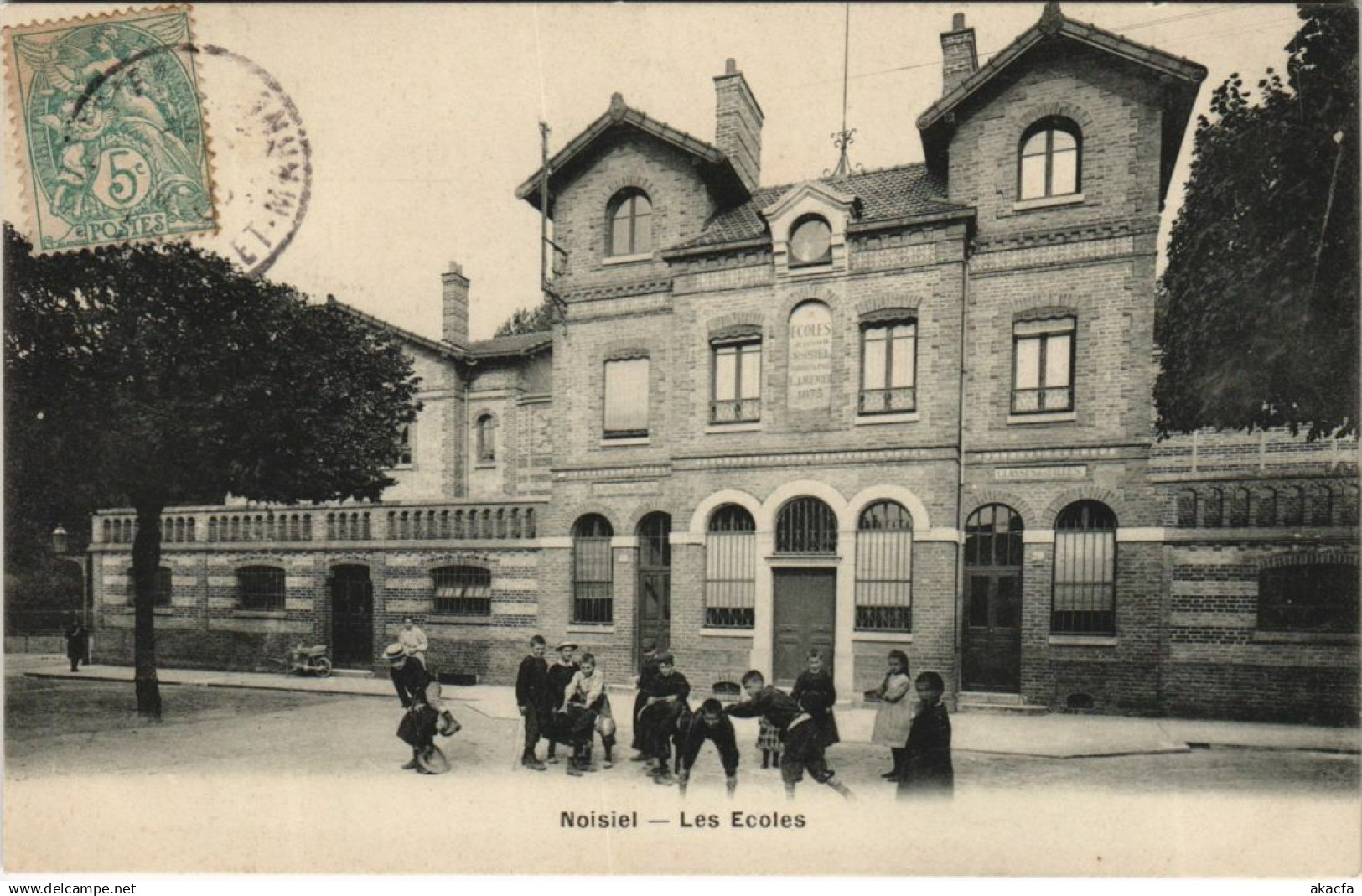 CPA NOISIEL Les Ecoles (979996)