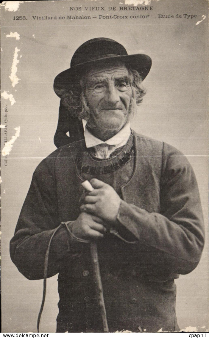 CPA Nos Vieux De Bretagne Vieillard de Mahalon Pont Croix confor Folklore Costume