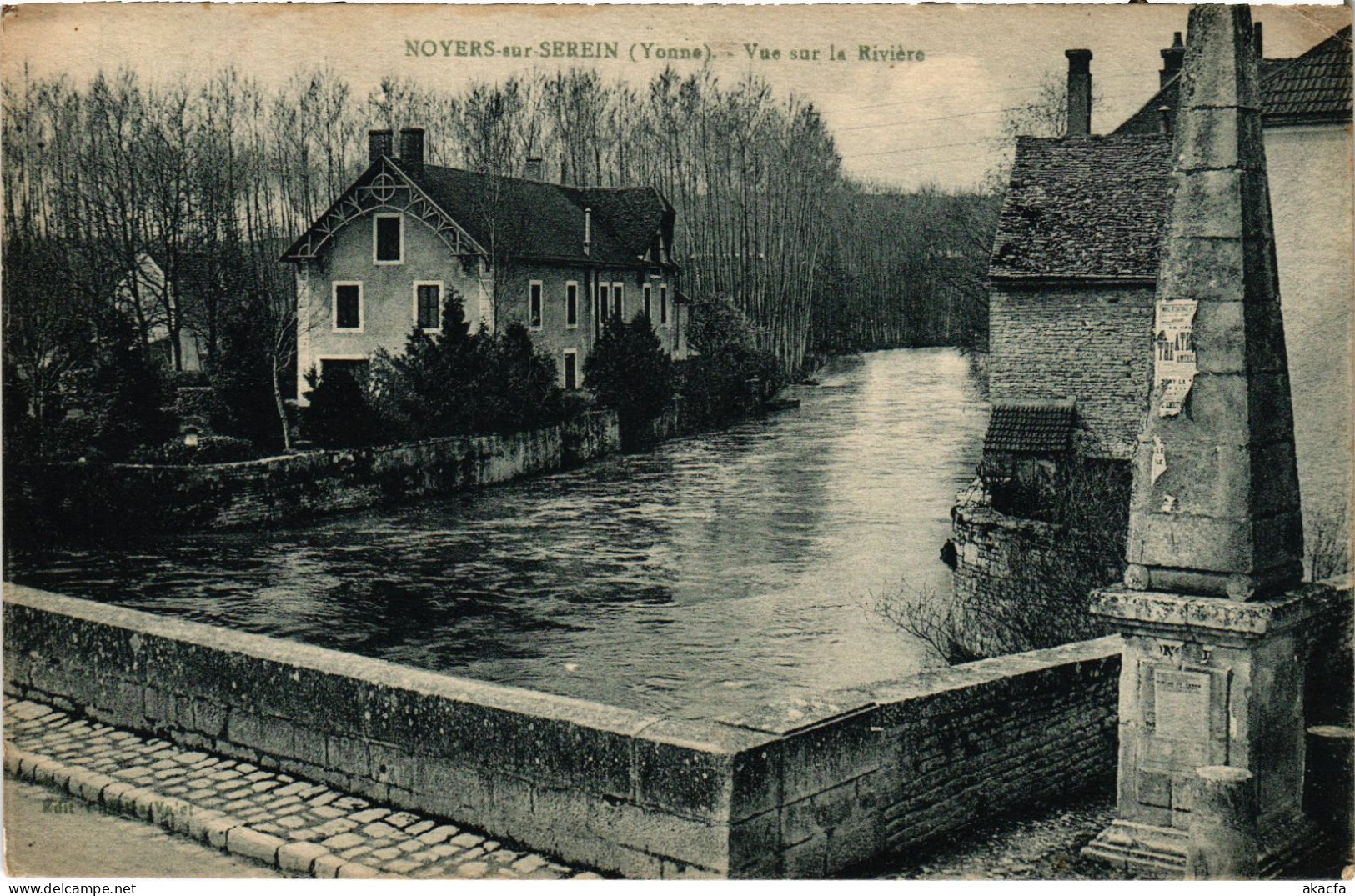 CPA Noyers-sur-Serein Vue sur la Riviere FRANCE (1451673)