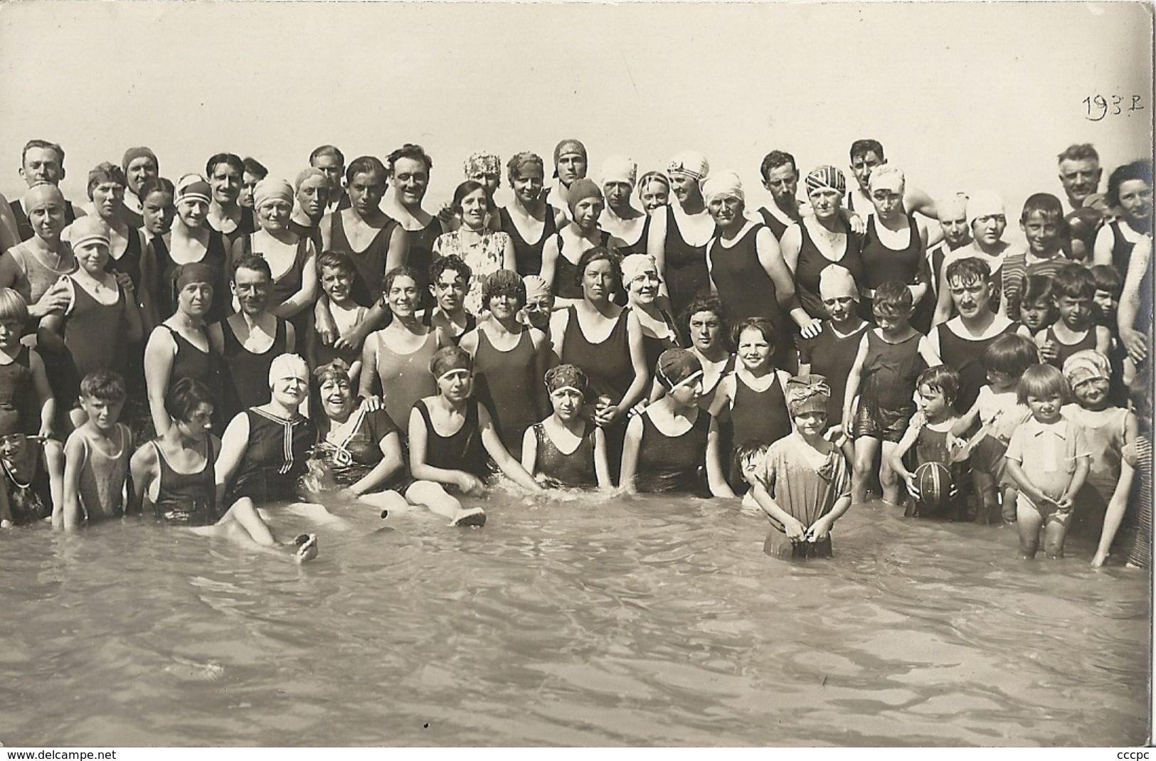 CPA Onival  Carte Photo Scène de Plage