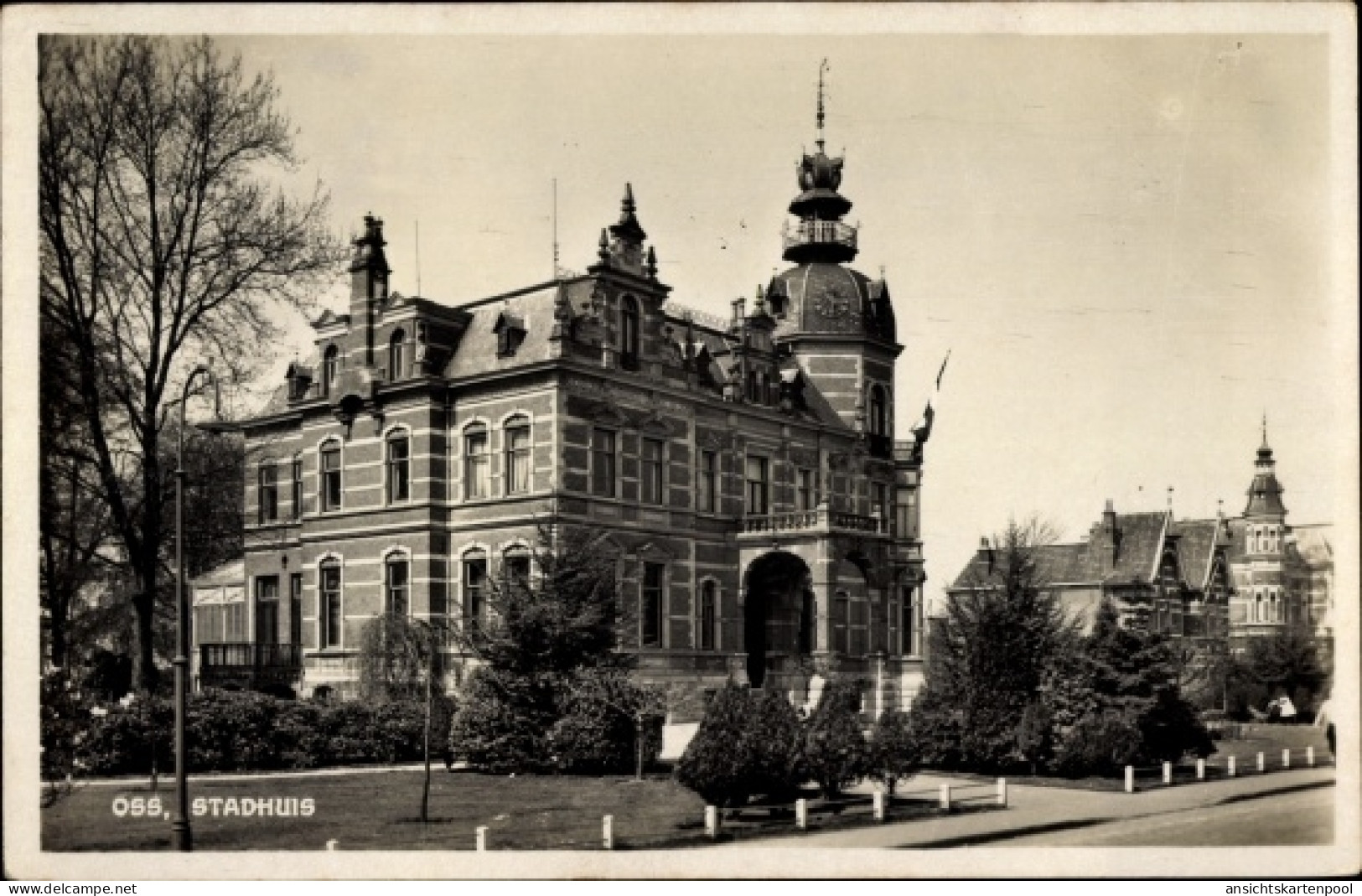 CPA Oss Nordbrabant, Rathaus