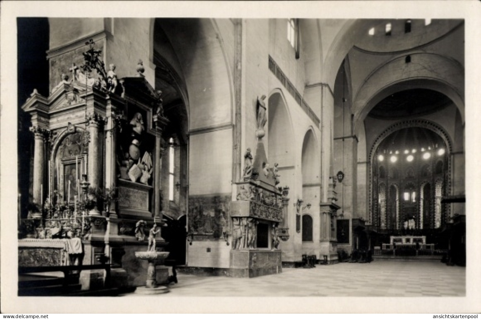 CPA Padova Padua Veneto, Basilika, Innenansicht, Altar, Statuen, Padova