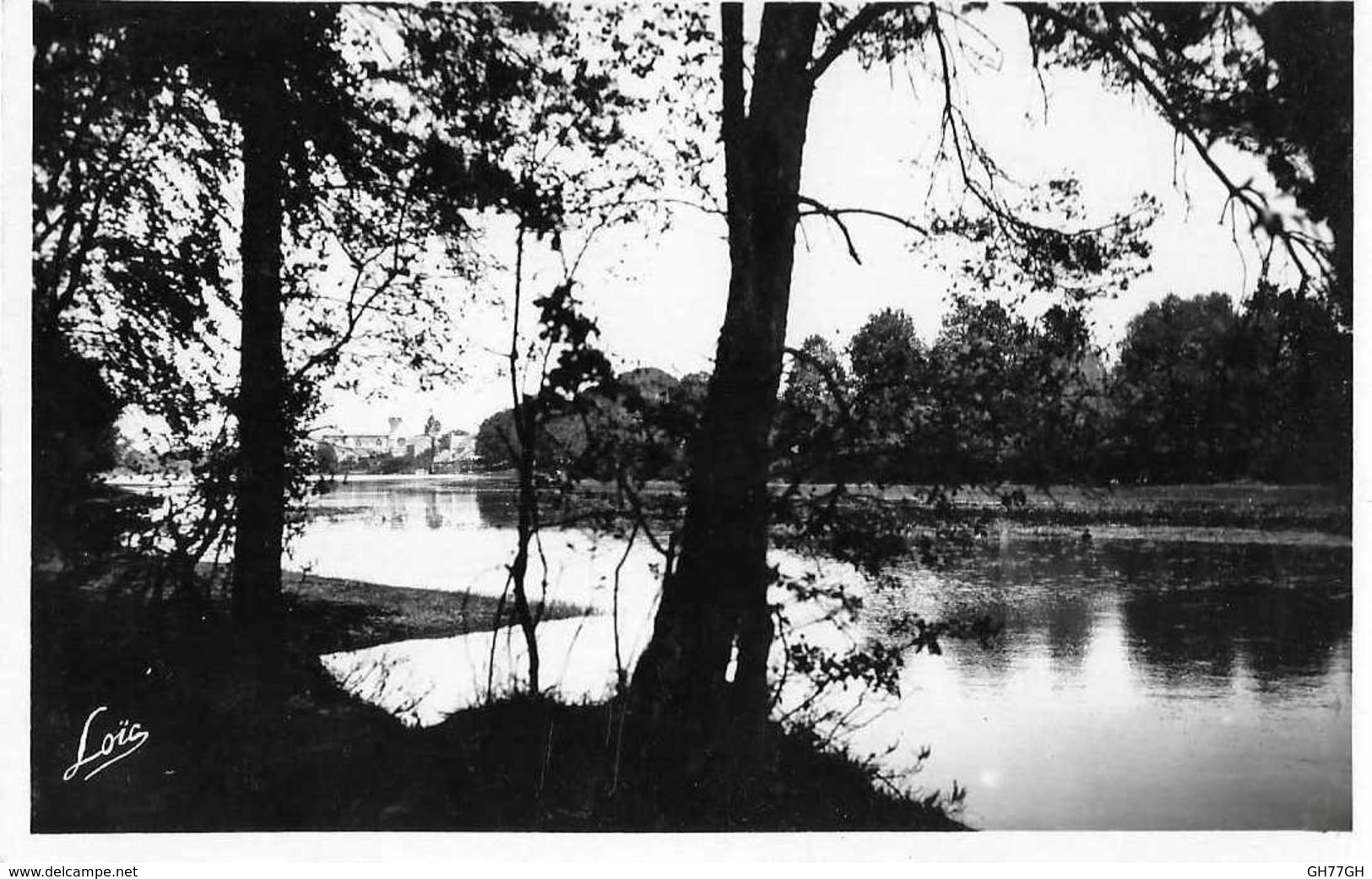 CPA PAIMPONT -l'étang et l'abbaye