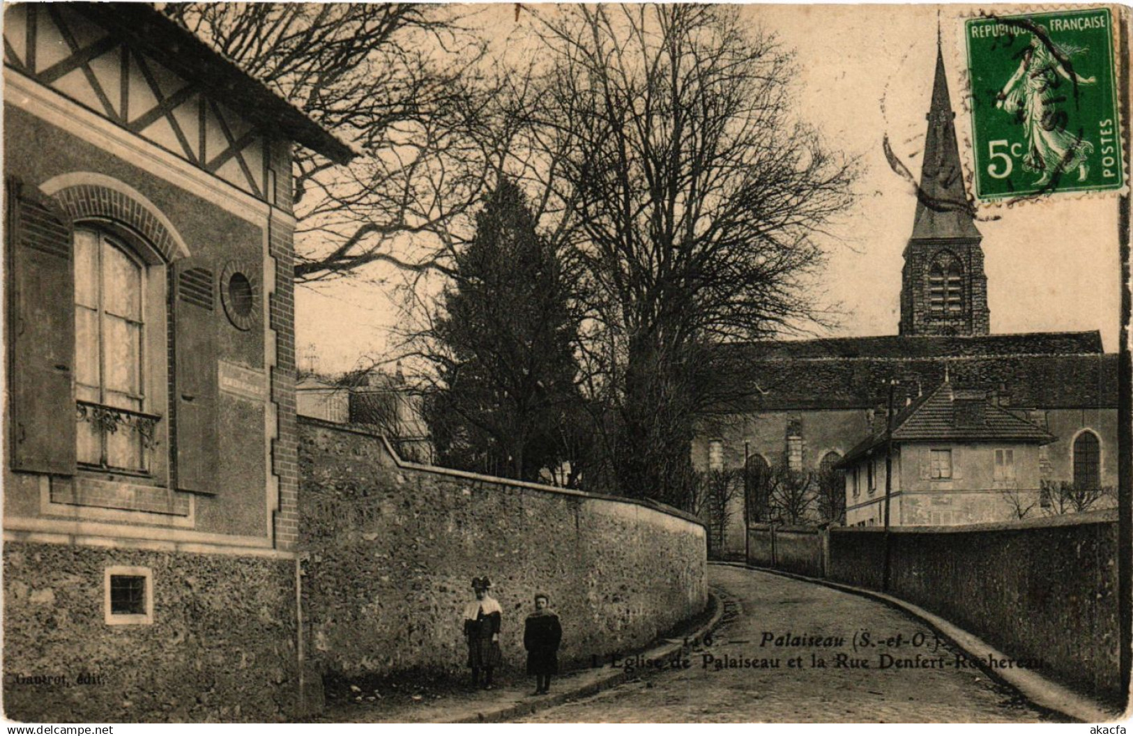 CPA PALAISEAU - L'Église de PALAISEAU et la Rue Denfert-Rochereau (384792)