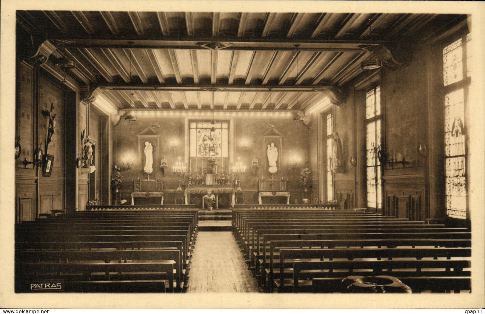 CPA Paris Ecole Massillon Quai des Celestins La chapelle