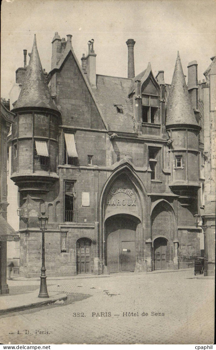 CPA Paris Hotel de Sens