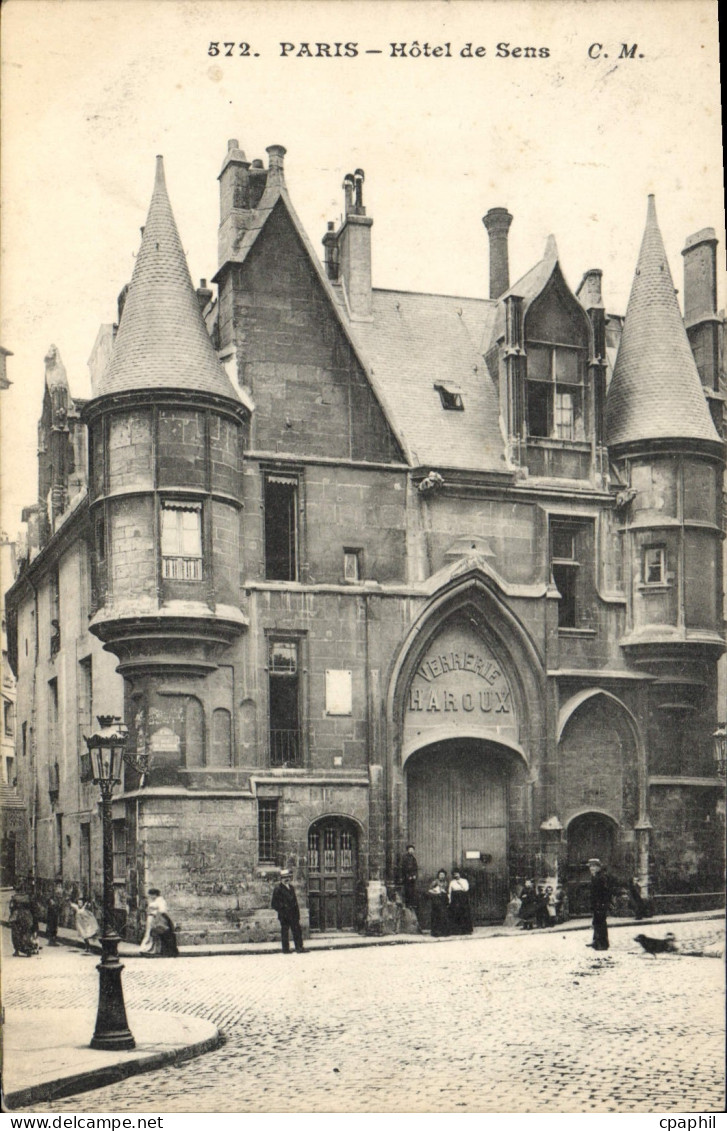 CPA Paris Hotel De Sens